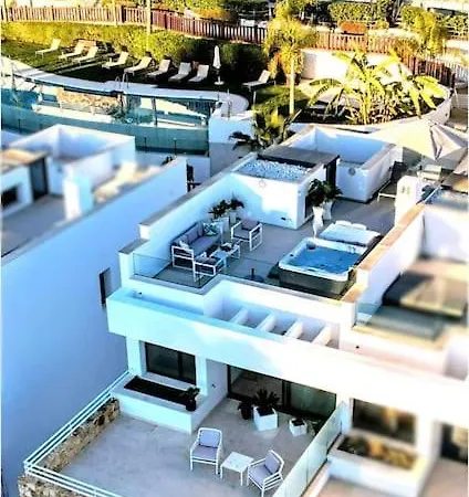 Luxury House With Private Rooftop Jacuzzi On The Golden Mile * Marbella