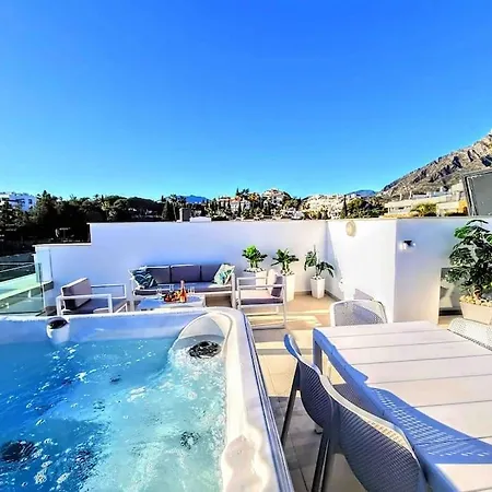 Luxury House With Private Rooftop Jacuzzi On The Golden Mile Holiday home