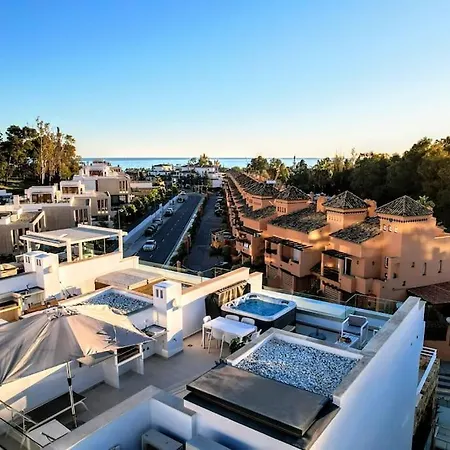 Luxury House With Private Rooftop Jacuzzi On The Golden Mile * Marbella